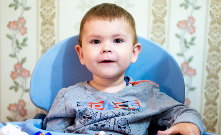 Двухлетнему силачу нужна подзарядка, чтобы дышать