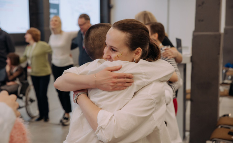 С днём защитников детей!