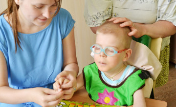 Осталось собрать 34 тысячи, чтобы купить комплект медицинского оборудования для жизни Кости дома