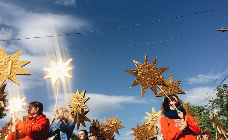 Запустили звёзды ради семилетней девочки Даши