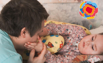 Папина принцесса: тяжелобольная девочка с тысячами фанатов станет первоклассницей