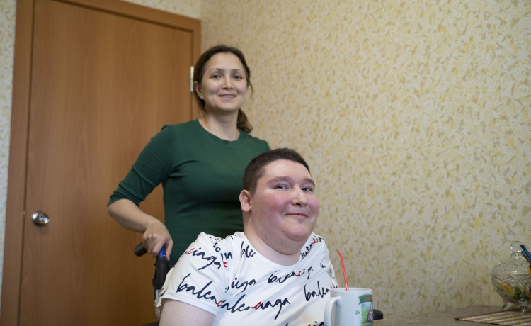 Будущее для Дениса и ещё 16 выпускников интернатов