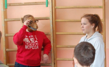 Дети нашли способ приручить драконов