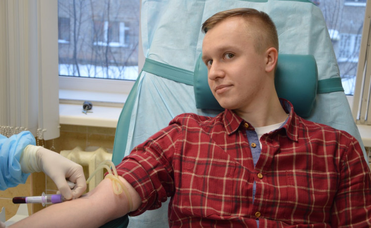 Помощь доноров нужна каждый день. Как сдать кровь?