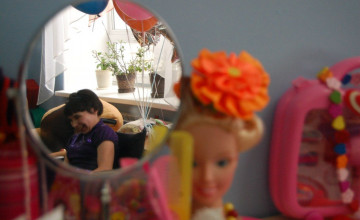 В Рудничном устроили нейл-арт вечеринку