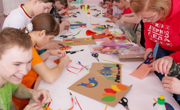 Лоскутки ожили в детских руках