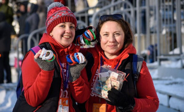 Летающие лыжники подарили Диане поддержку с воздуха