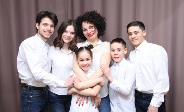 Помогите многодетной маме защитить ребёнка от неизвестной болезни