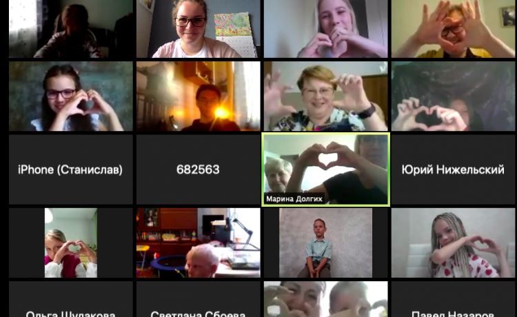 Дети собрали 60 тысяч на жизненно важное лекарство, балансируя на цилиндрах и играя на гитаре