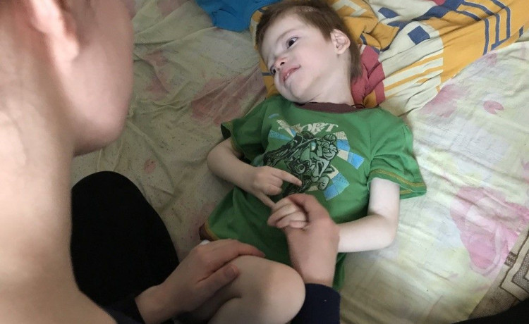 Грише нужна мама, а ей — ваша поддержка