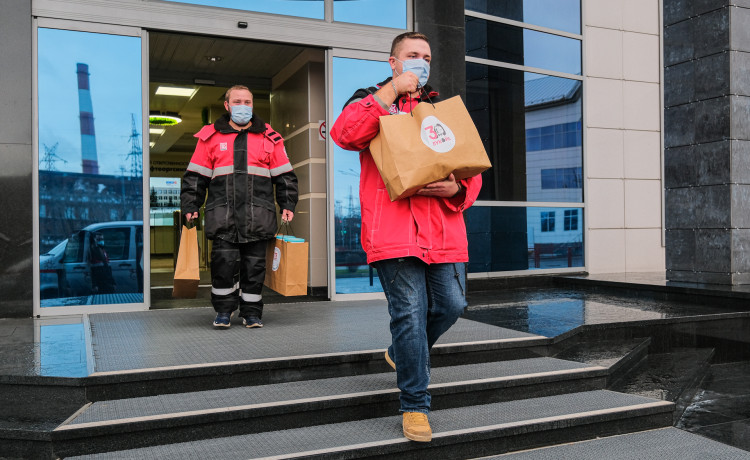 «Баррель добра» поддержит малышей-сирот в больницах