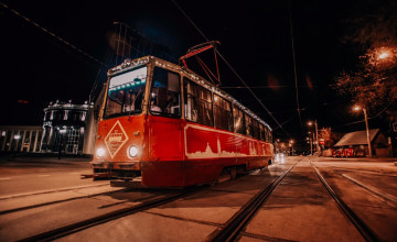 Чудесные идеи для новогодних праздников: экскурсия, завтрак и коуч-сессия в трамвай-кафе. Выбирайте событие и помогайте детям!